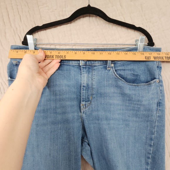 Levis Classic Bootcut Jeans 16M Womens Blue Medium Wash Stretch Western Cowgirl - Picture 6 of 12